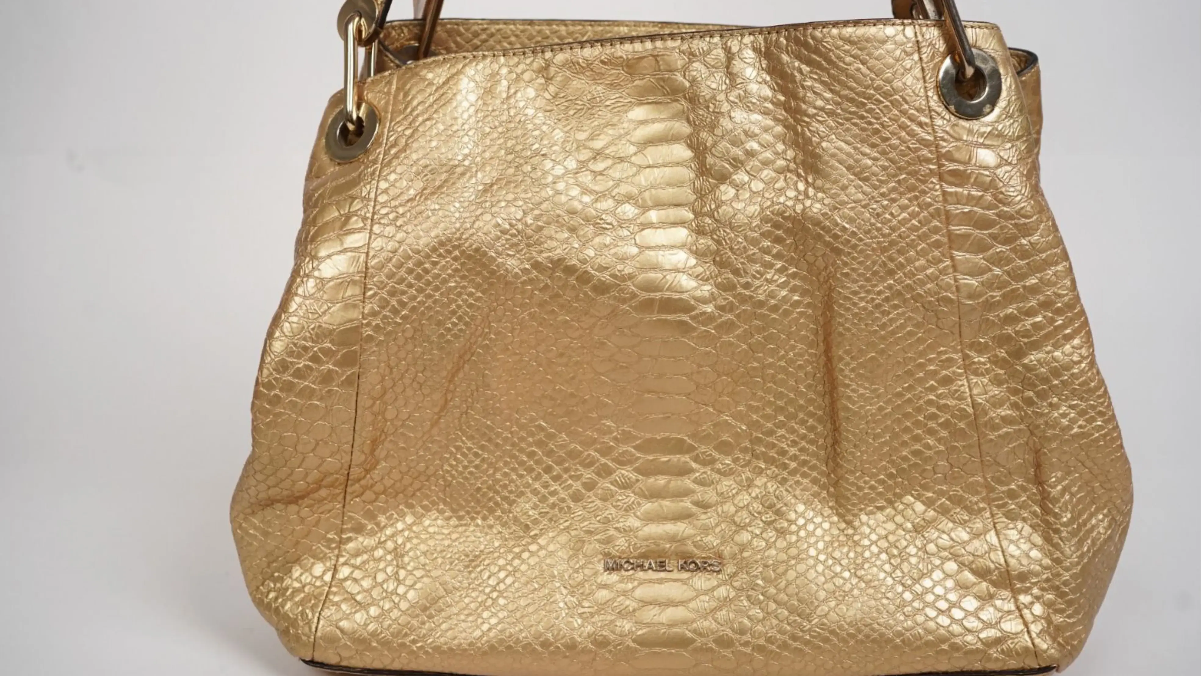 Before MK metallic colour transformation showing faded metallic finish