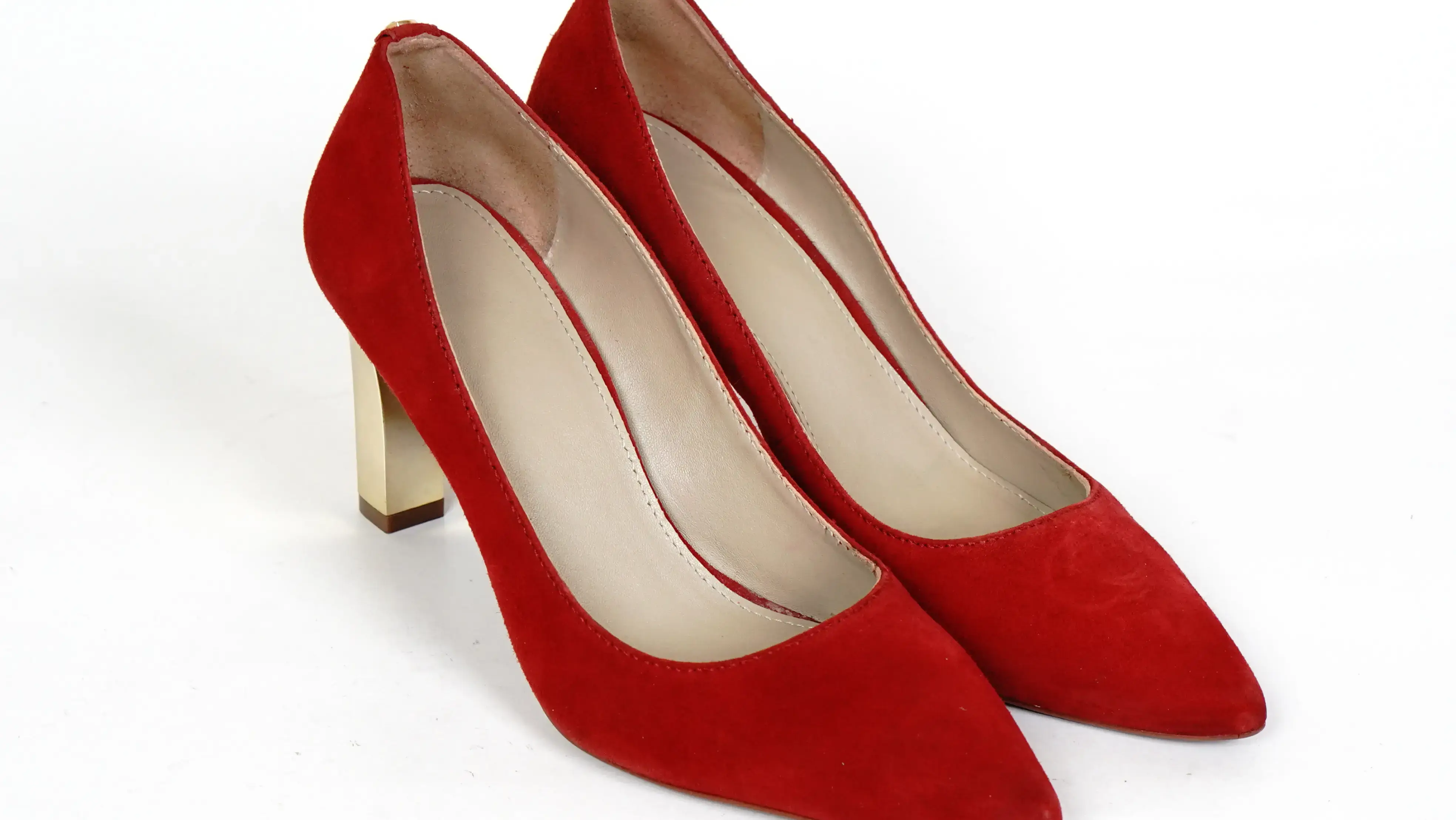 Before inner lining restoration peeling PU surface with visible deterioration